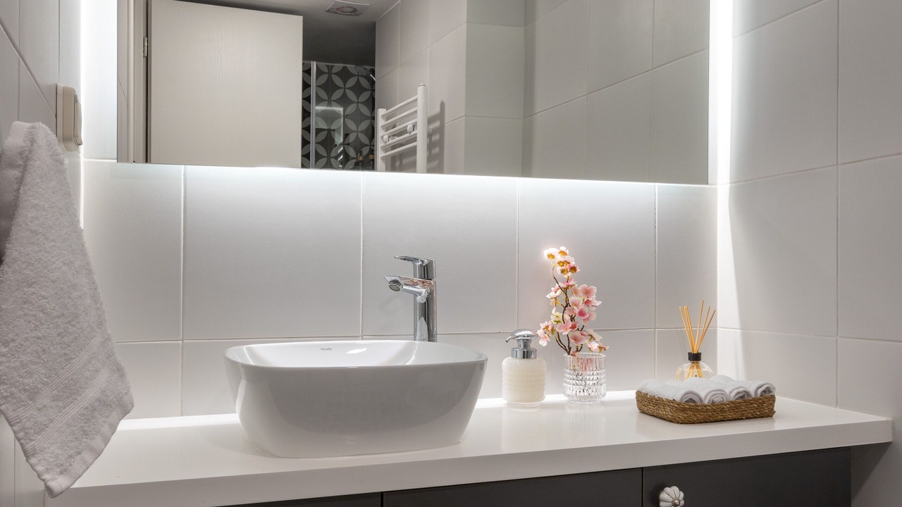 Photo of Bathroom in Mets