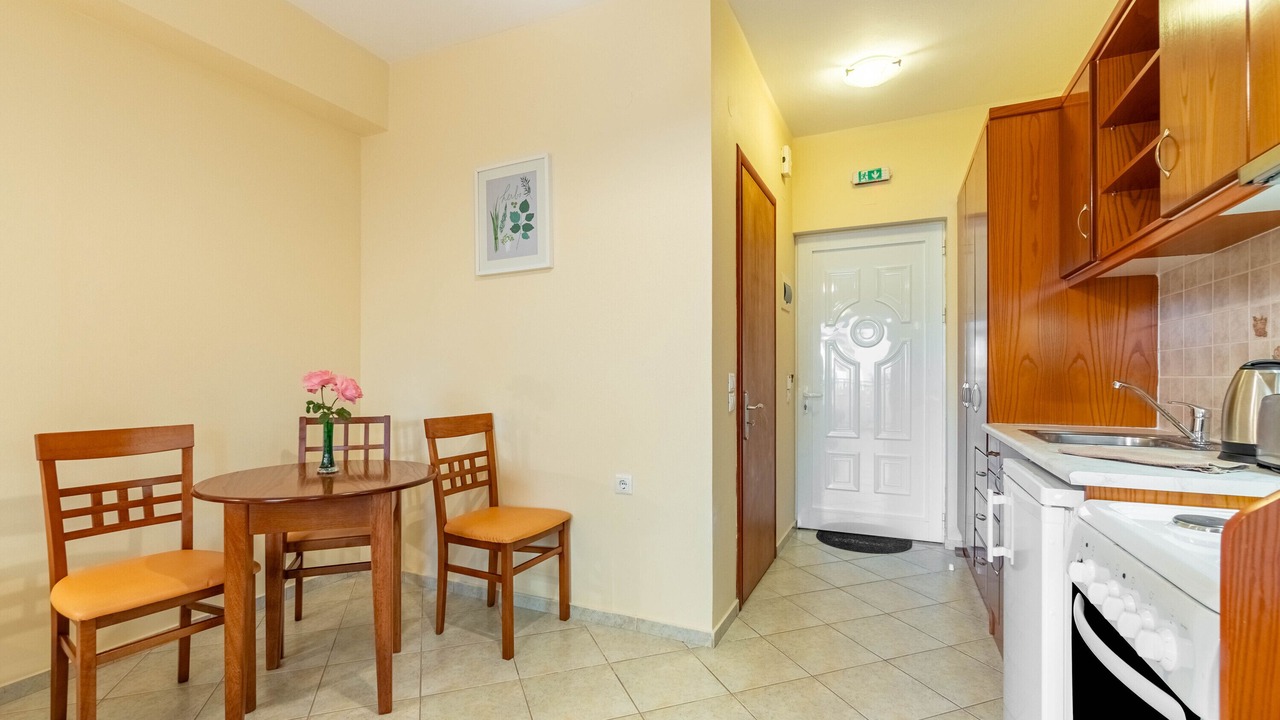 Photo of Kitchen in Agios Stefanos Avliotes