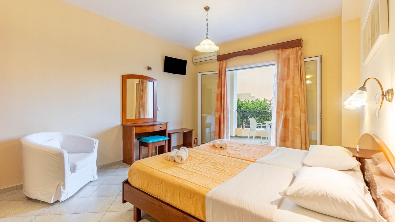 Photo of Bedroom in Agios Stefanos Avliotes