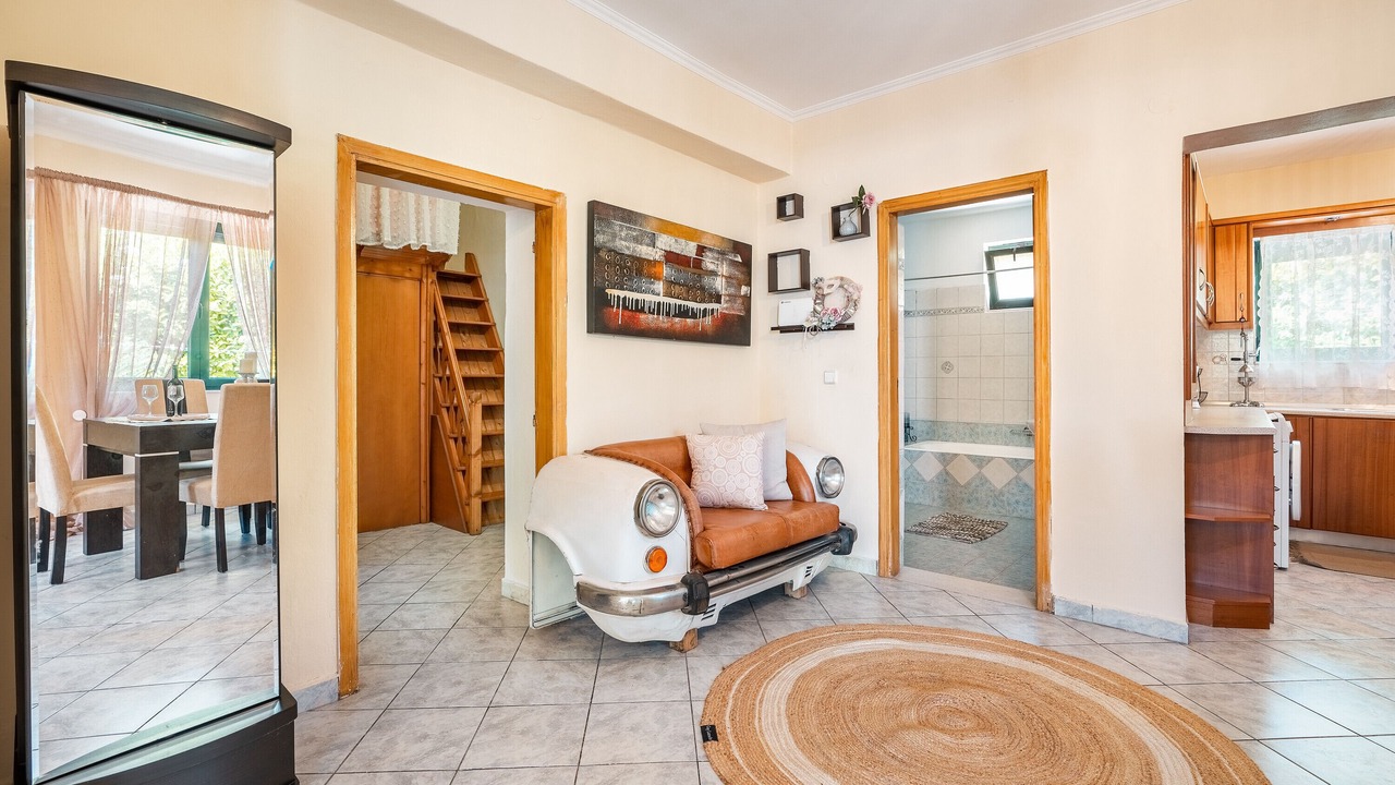 Photo of Livingroom in Salakos