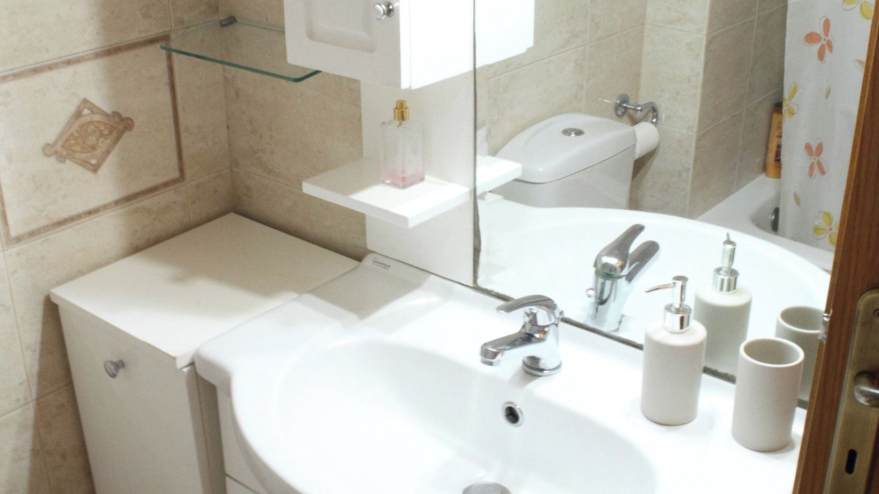 Photo of Bathroom in Ampelokipoi