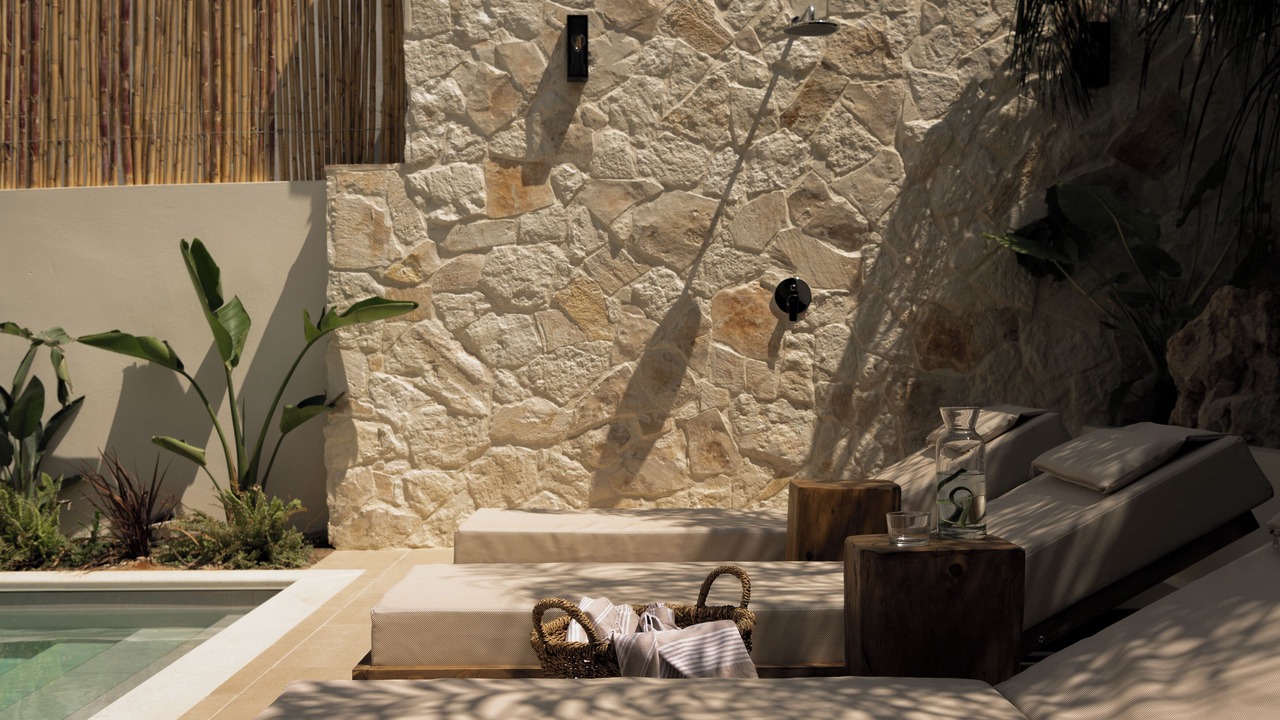 Photo of Outdoor in Gerani