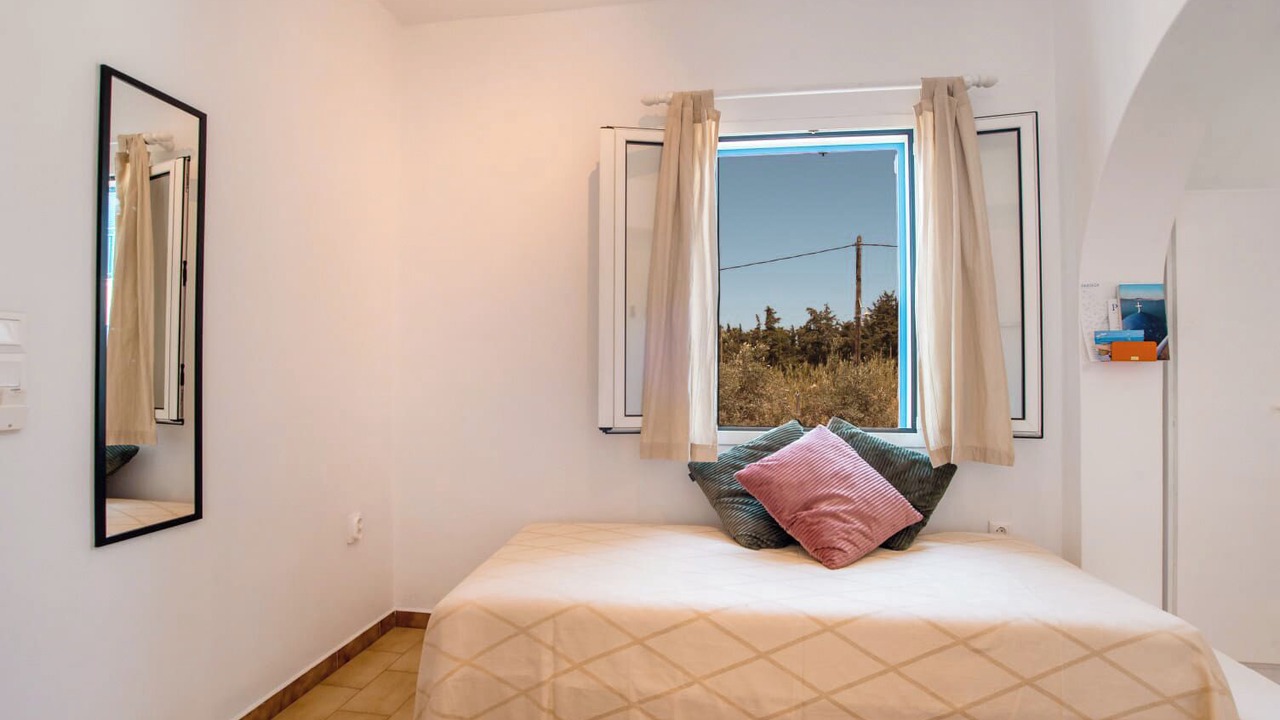 Photo of Bedroom in Paros