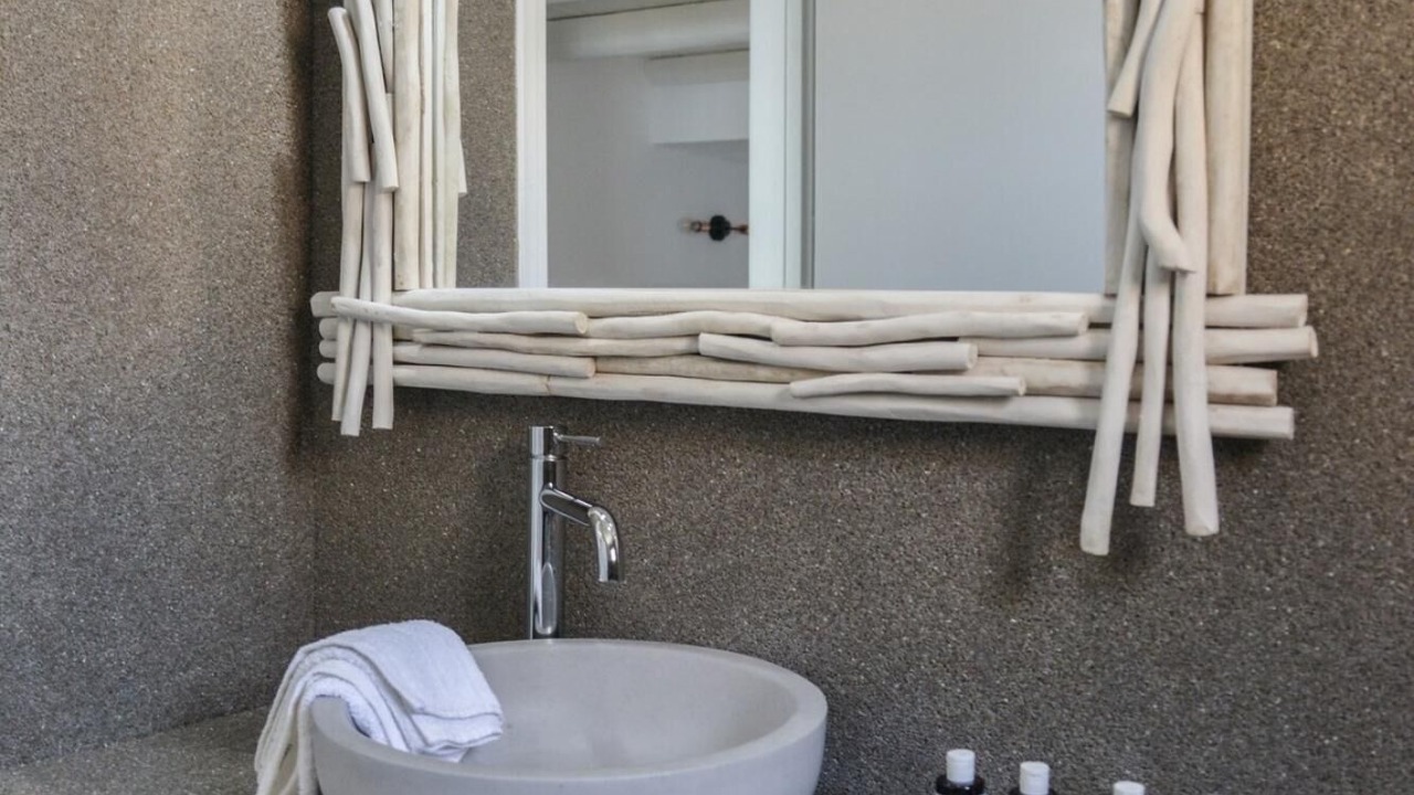 Photo of Bathroom in Tripiti