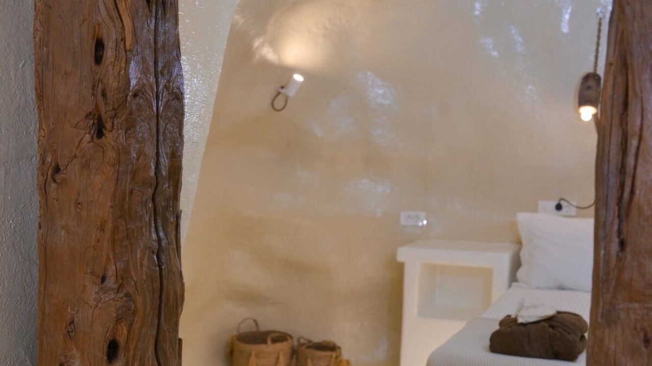 Photo of Bedroom in Adamas