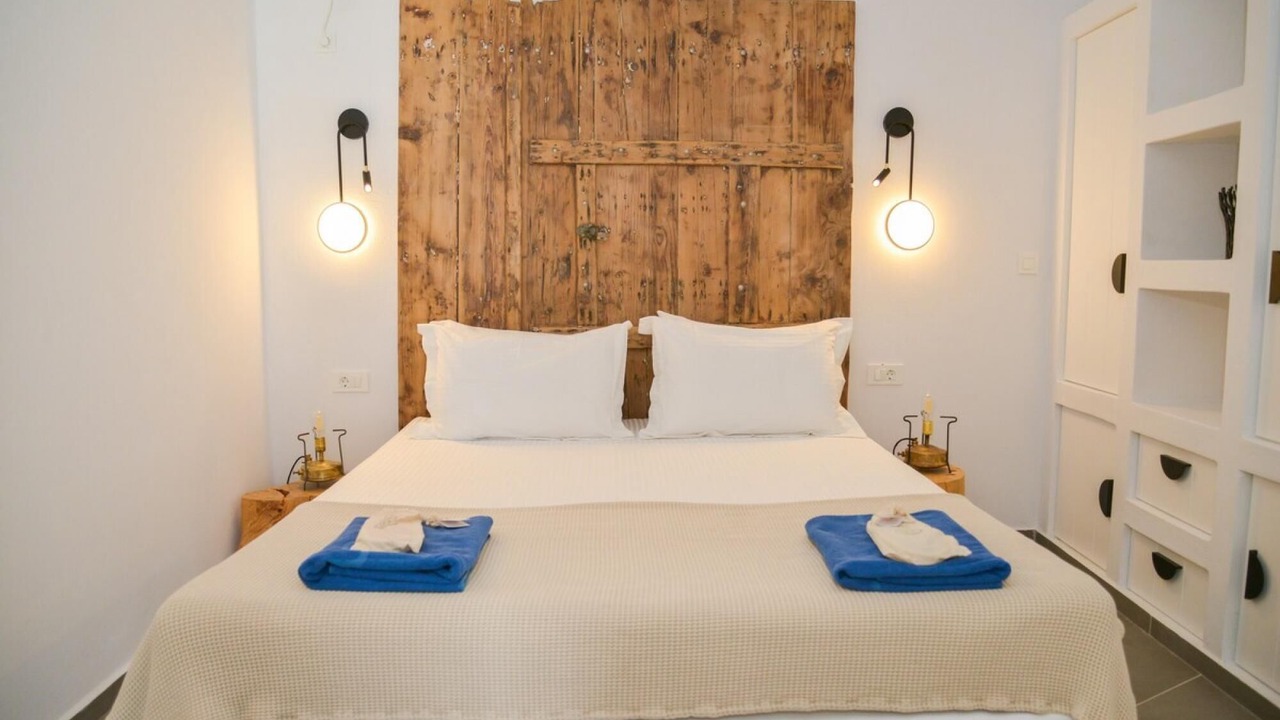 Photo of Bedroom in Adamas