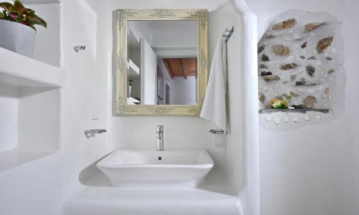 Photo of Bathroom in Panormos