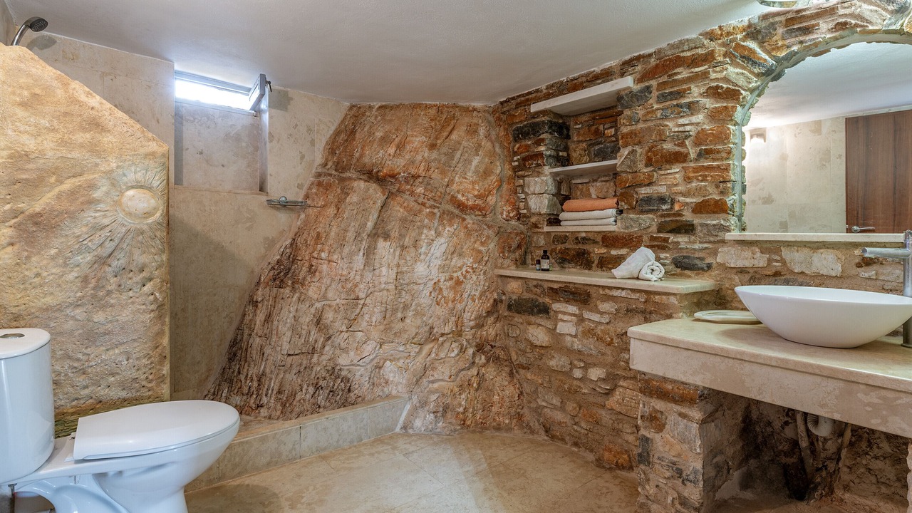 Photo of Bathroom in Panormos