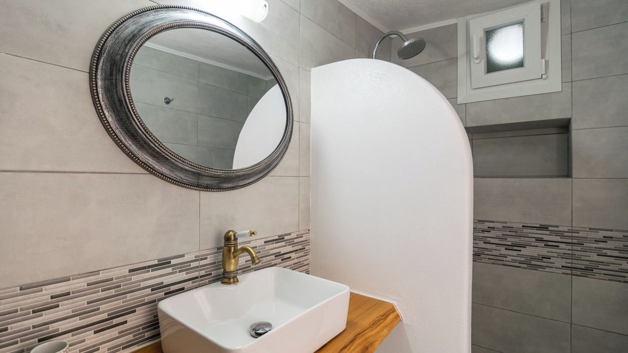 Photo of Bathroom in Milos