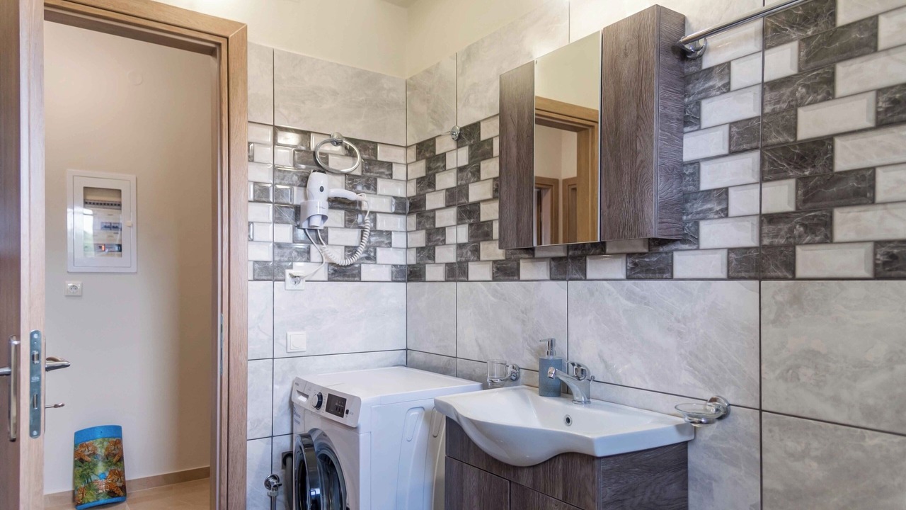 Photo of Bathroom in Lefkimmi