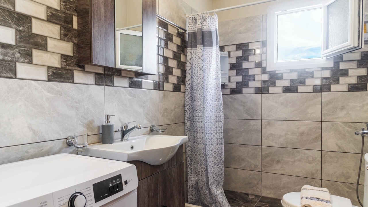 Photo of Bathroom in Lefkimmi