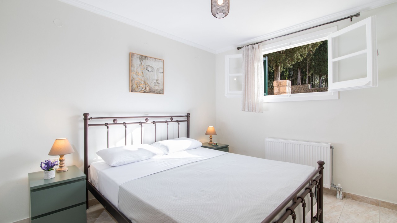 Photo of Bedroom in Doukades