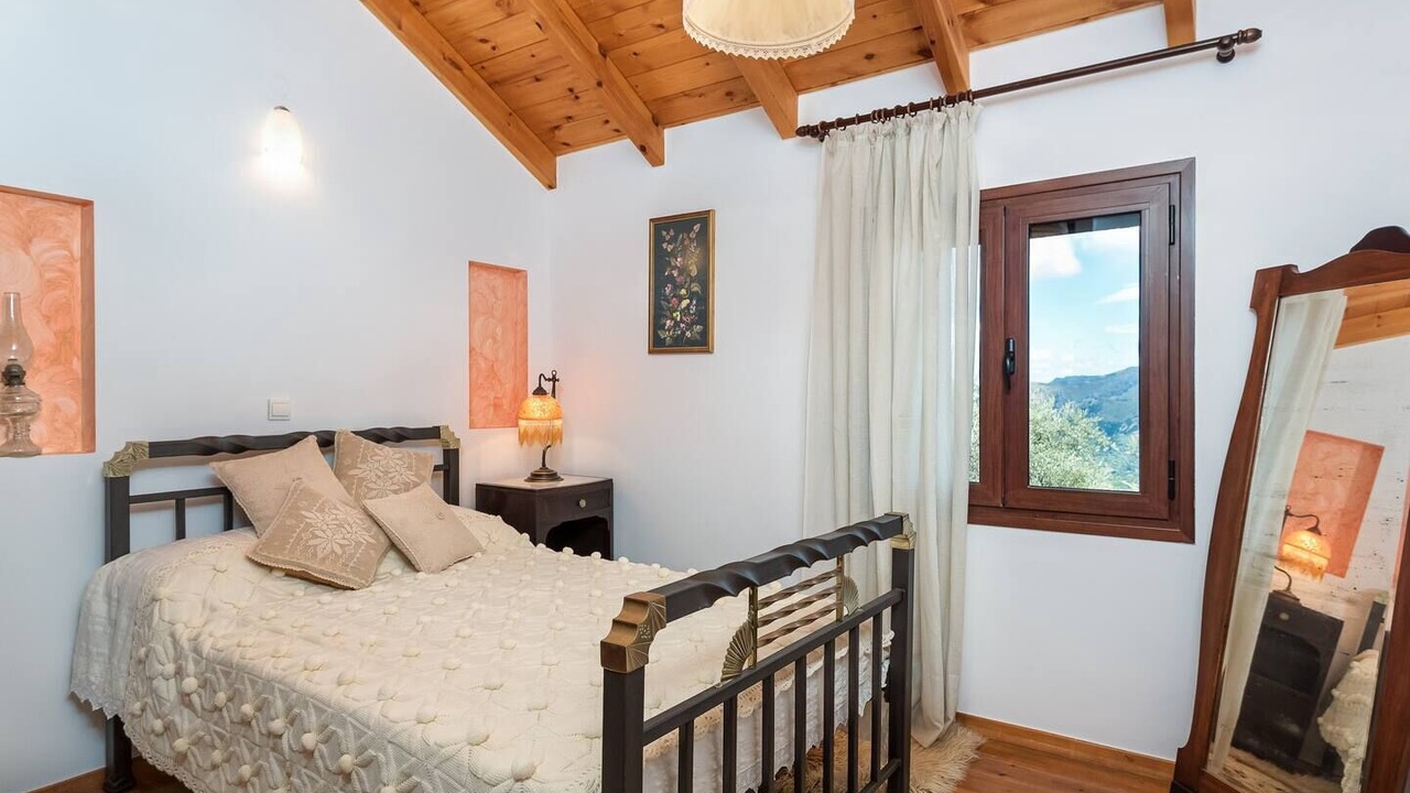 Photo of Bedroom in Lakkoi