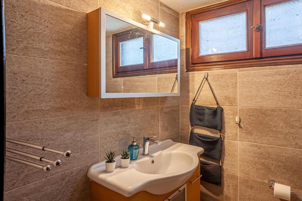 Photo of Bathroom in Sane