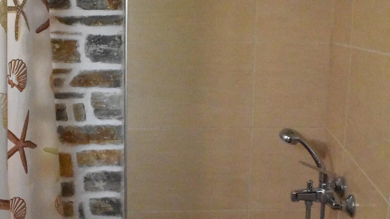 Photo of Bathroom in Ovrios