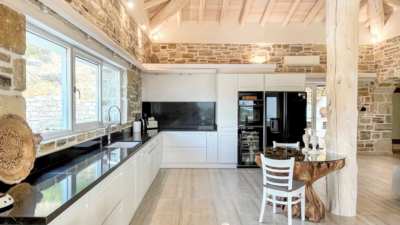 Photo of Kitchen in Pitsidia