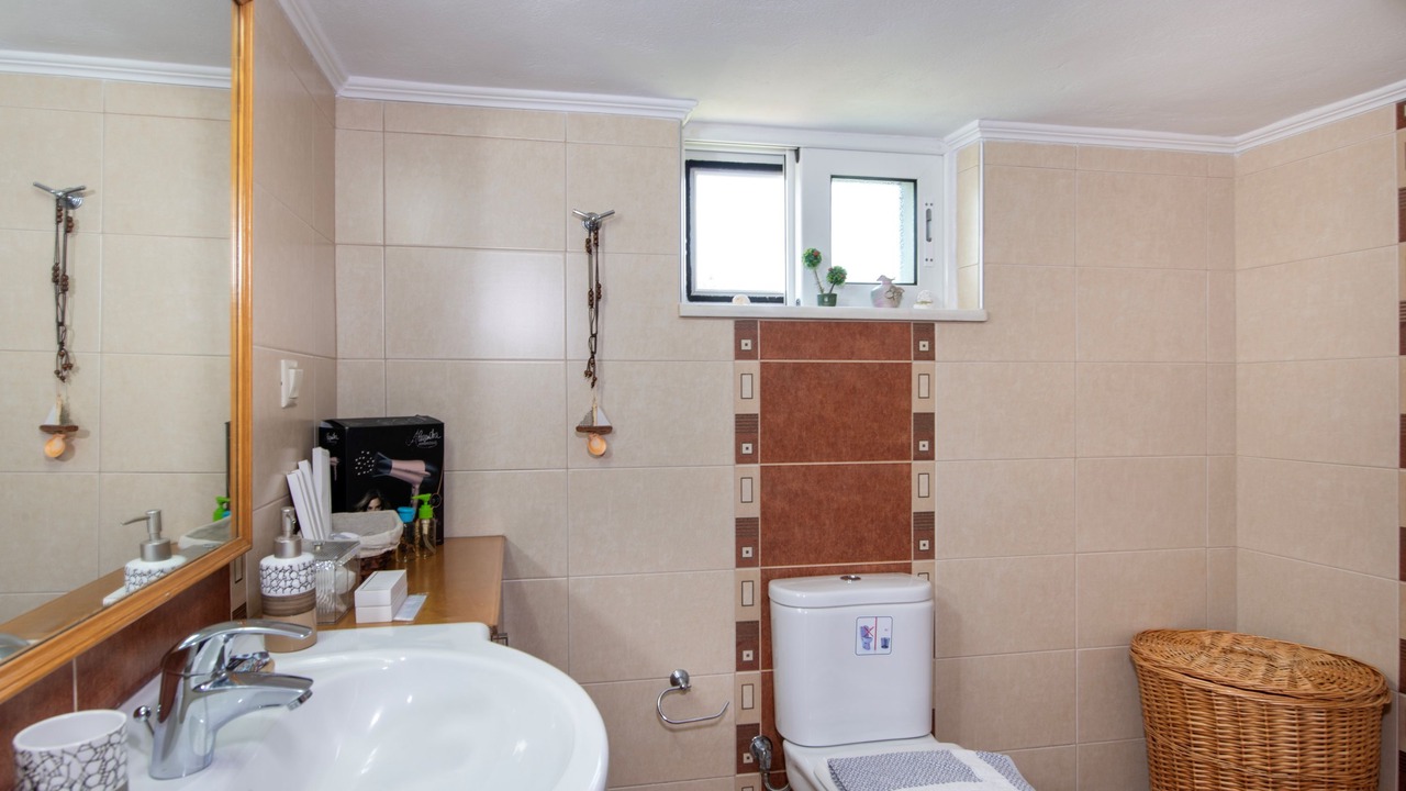 Photo of Bathroom in Kamisiana