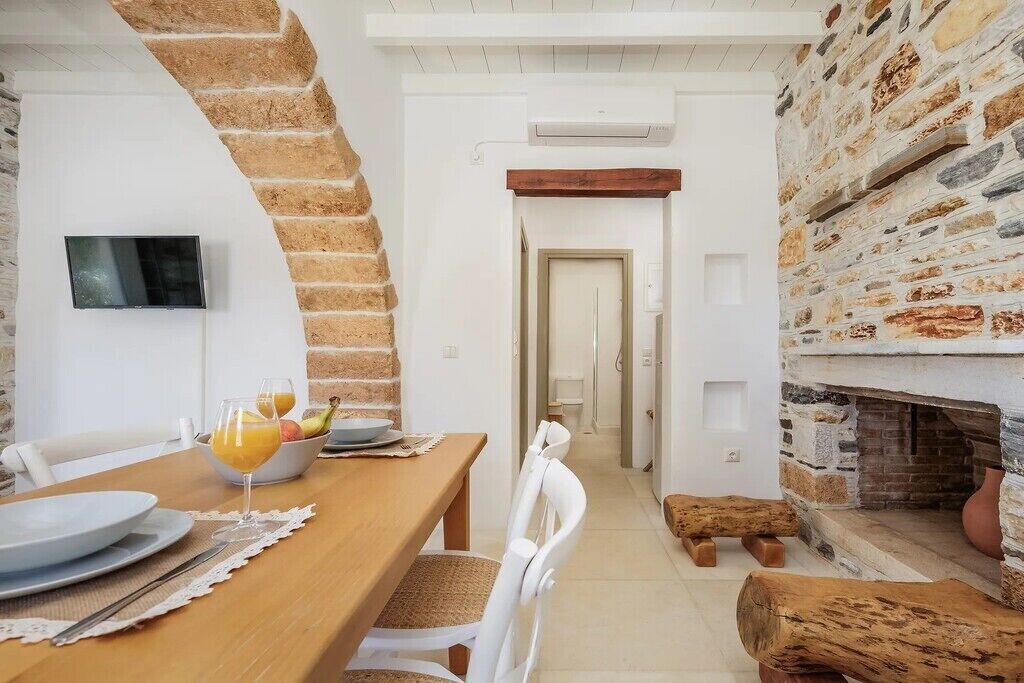 Photo of Others in Naxos