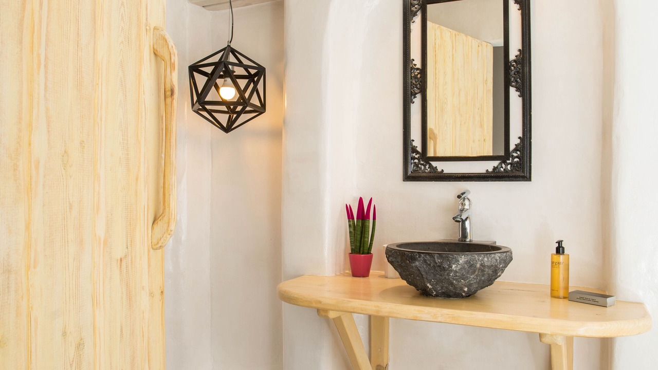 Photo of Bathroom in Tourlos