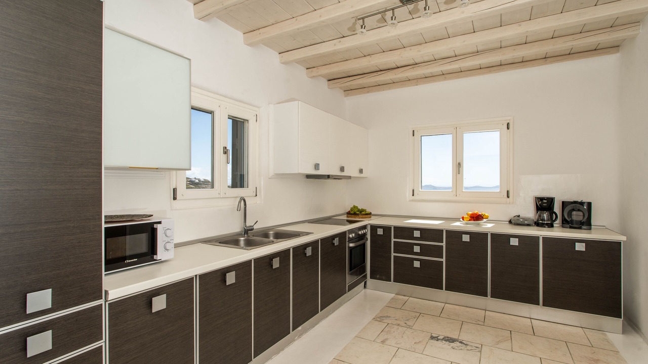 Photo of Kitchen in Tourlos