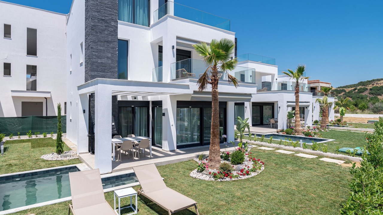 Photo of Patio Balcony in Paralia Ofryniou