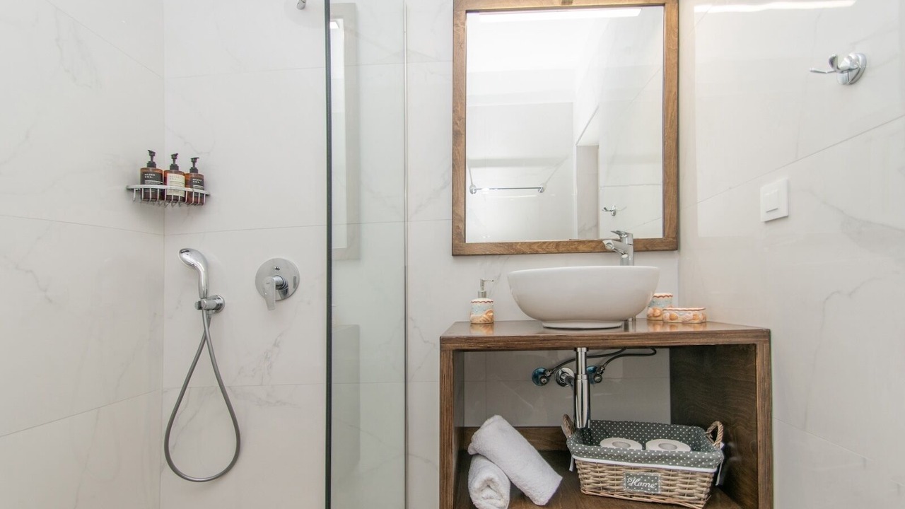 Photo of Bathroom in Alonia