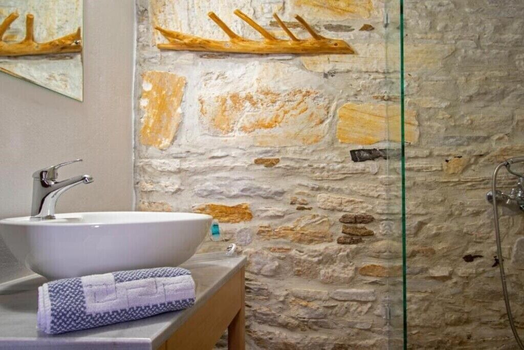 Photo of Bathroom in Aperathos