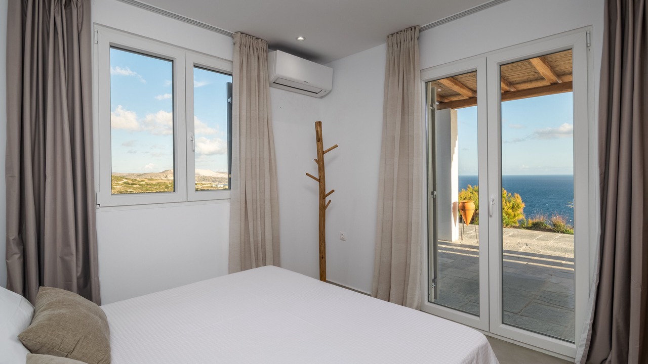 Photo of Bedroom in Milos
