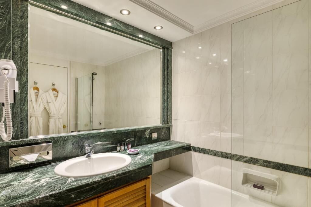 Photo of Bathroom in Vouliagmeni