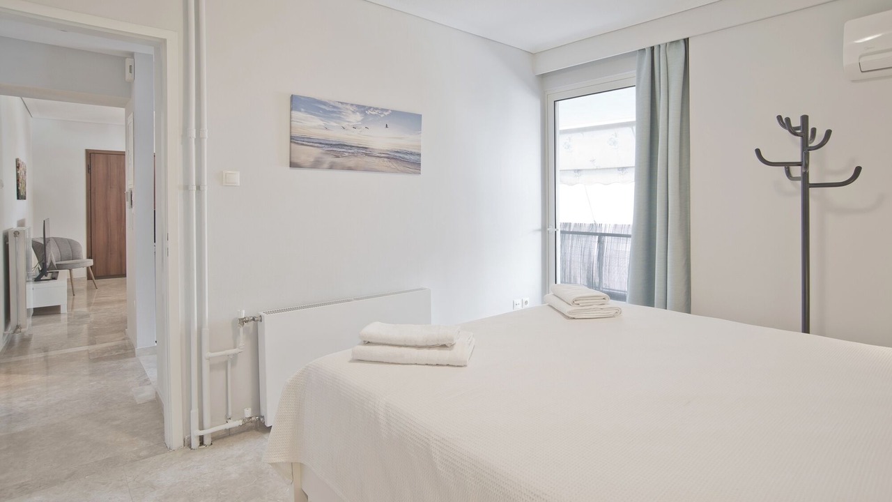 Photo of Bedroom in Alimos