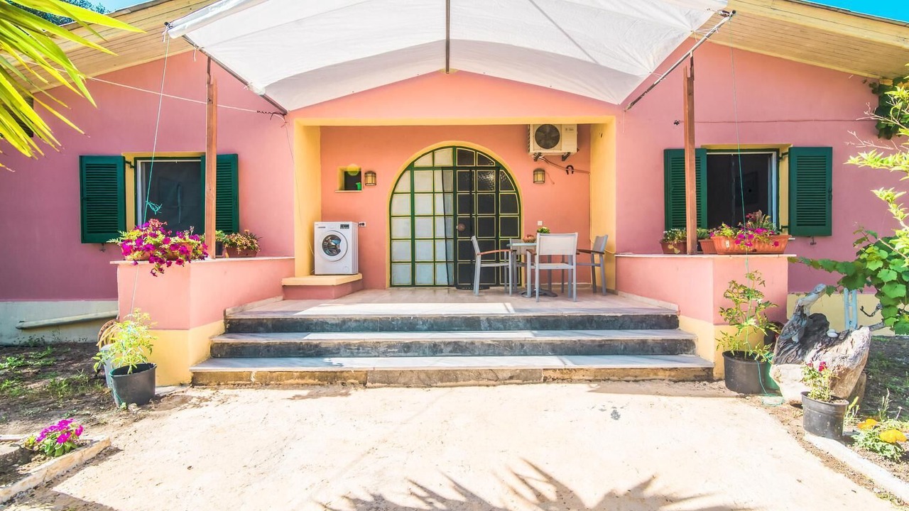 Photo of Patio Balcony in Perivolion