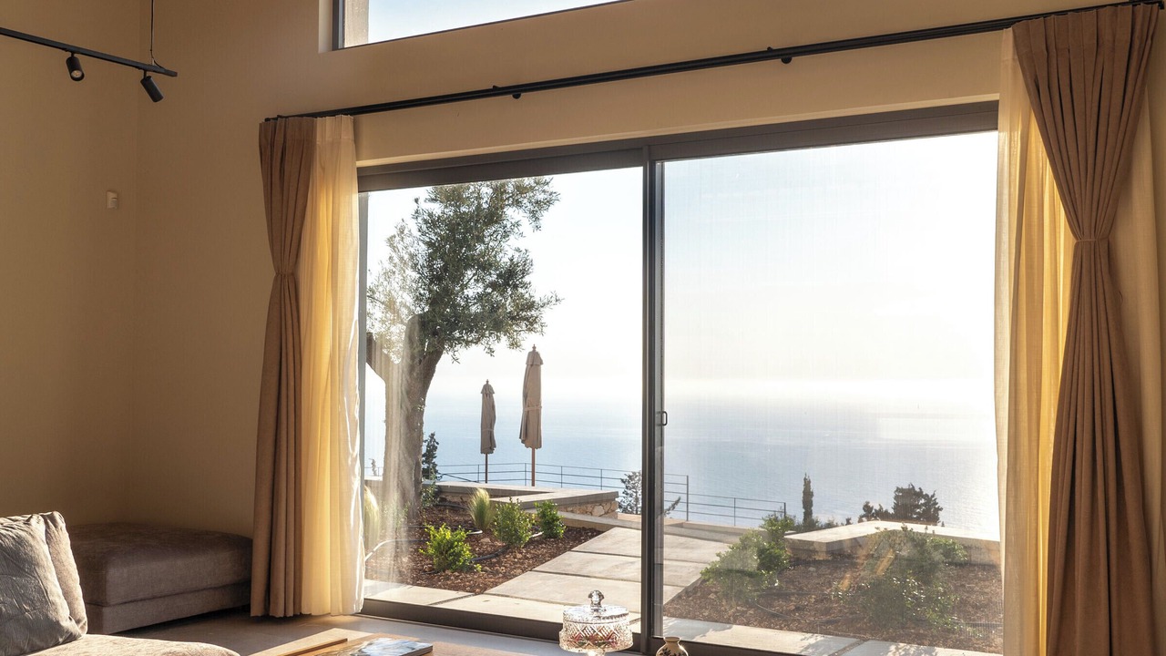 Photo of Livingroom in Evgiros