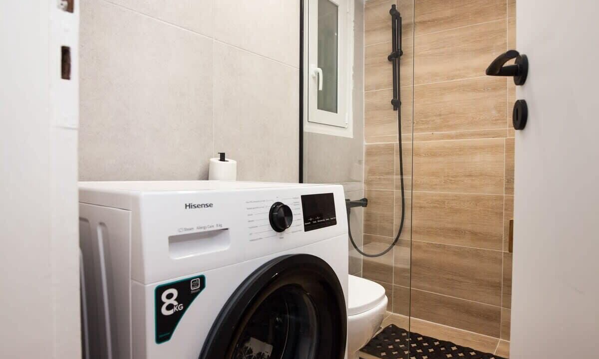 Photo of Bathroom in Omonia