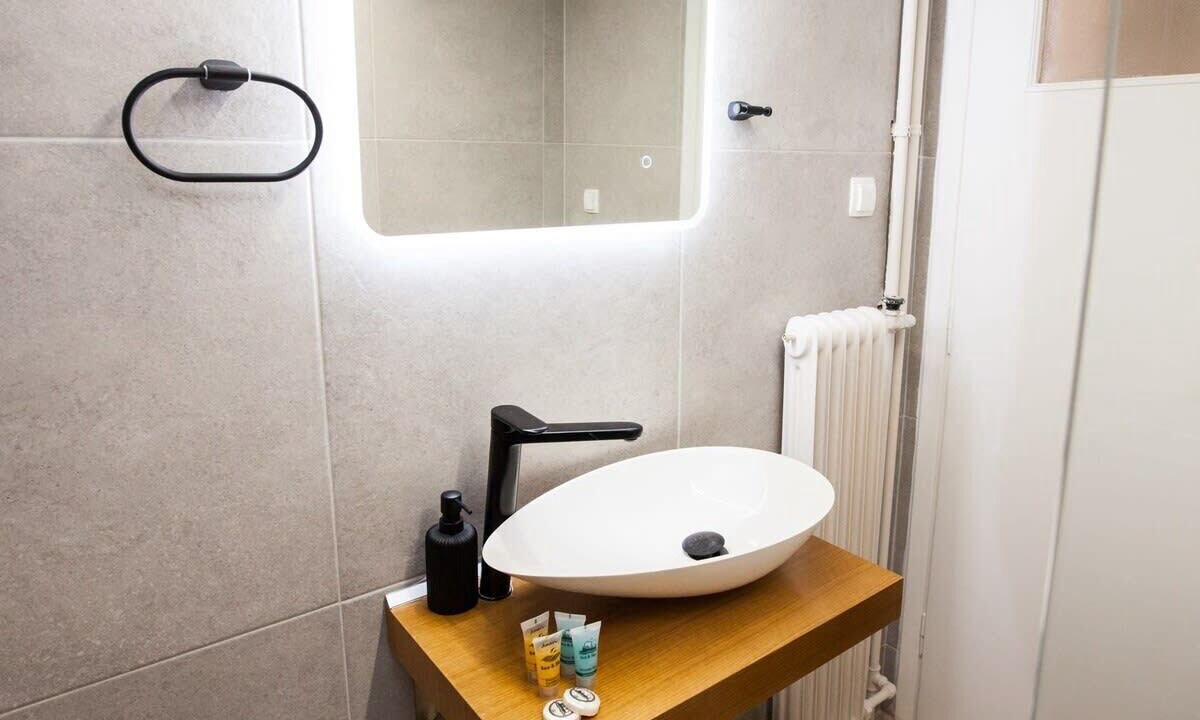 Photo of Bathroom in Omonia