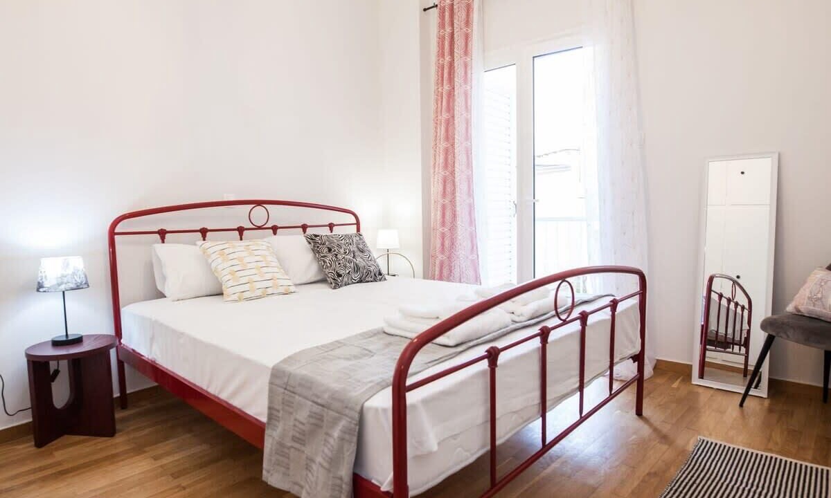Photo of Bedroom in Omonia
