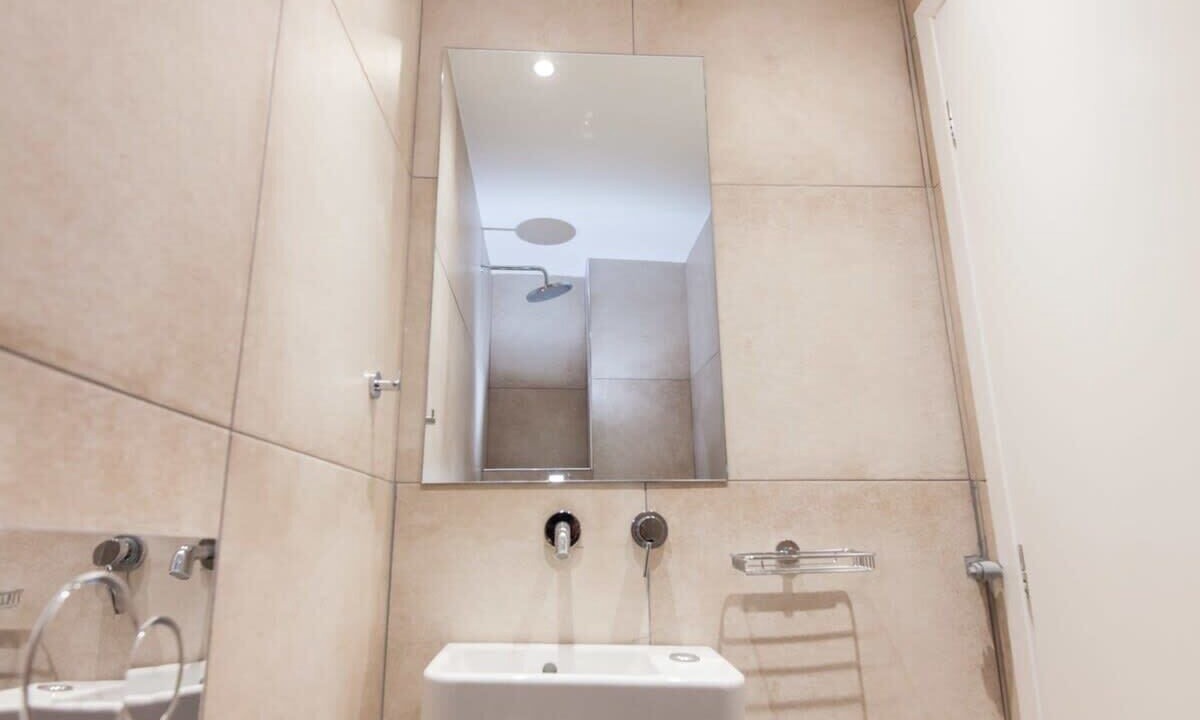 Photo of Bathroom in Ampelokipoi