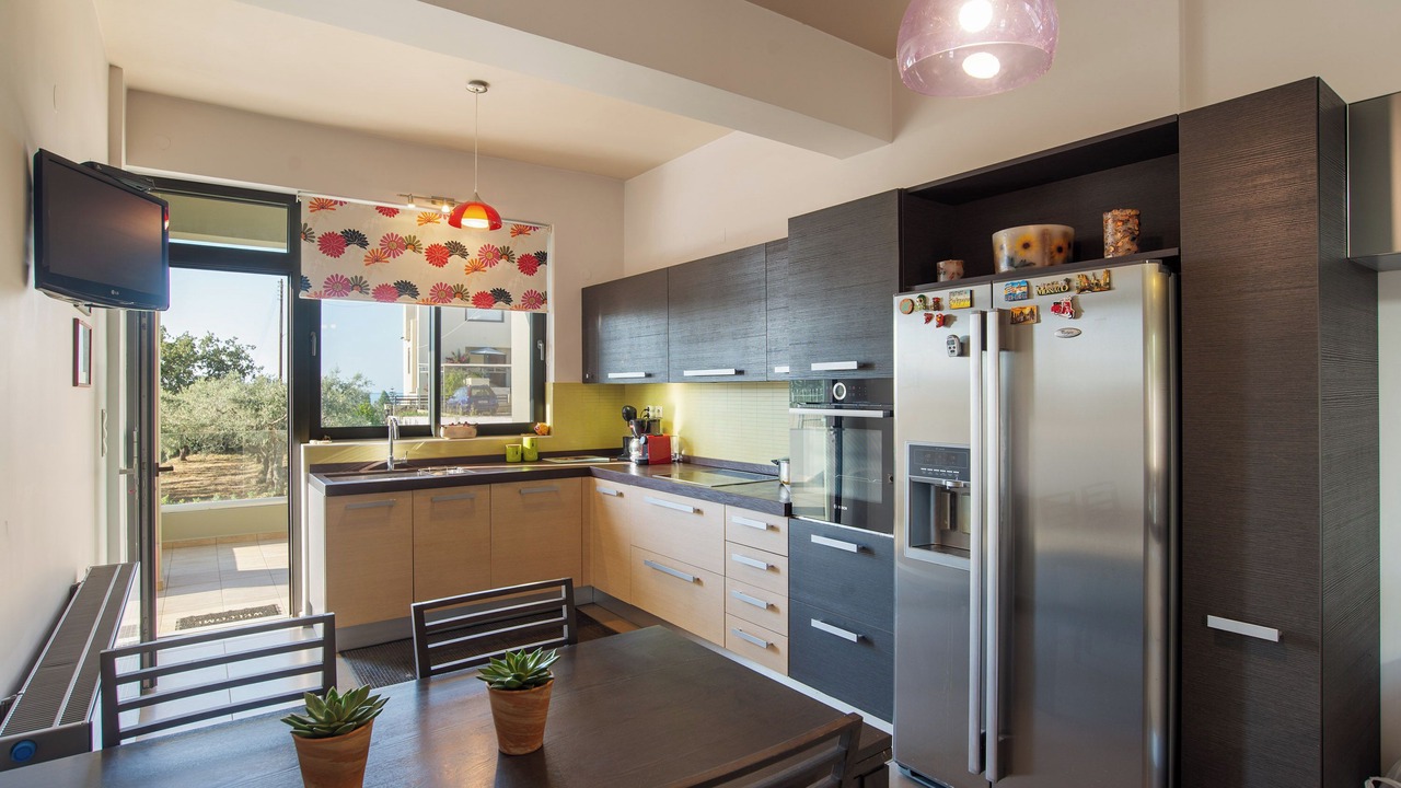 Photo of Kitchen in Makrys Tichos