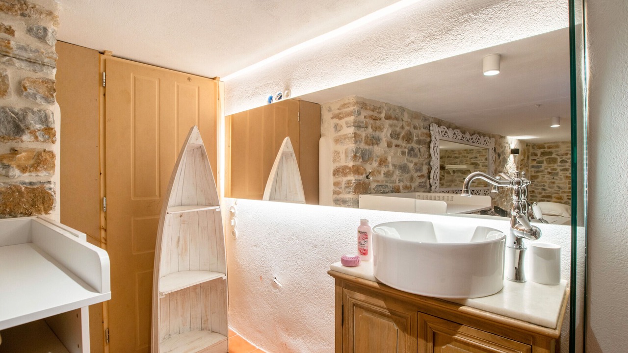 Photo of Bathroom in Filoti