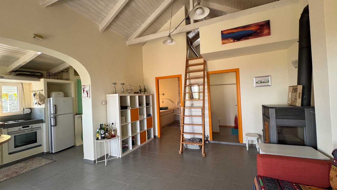 Photo of Livingroom in Neratzia