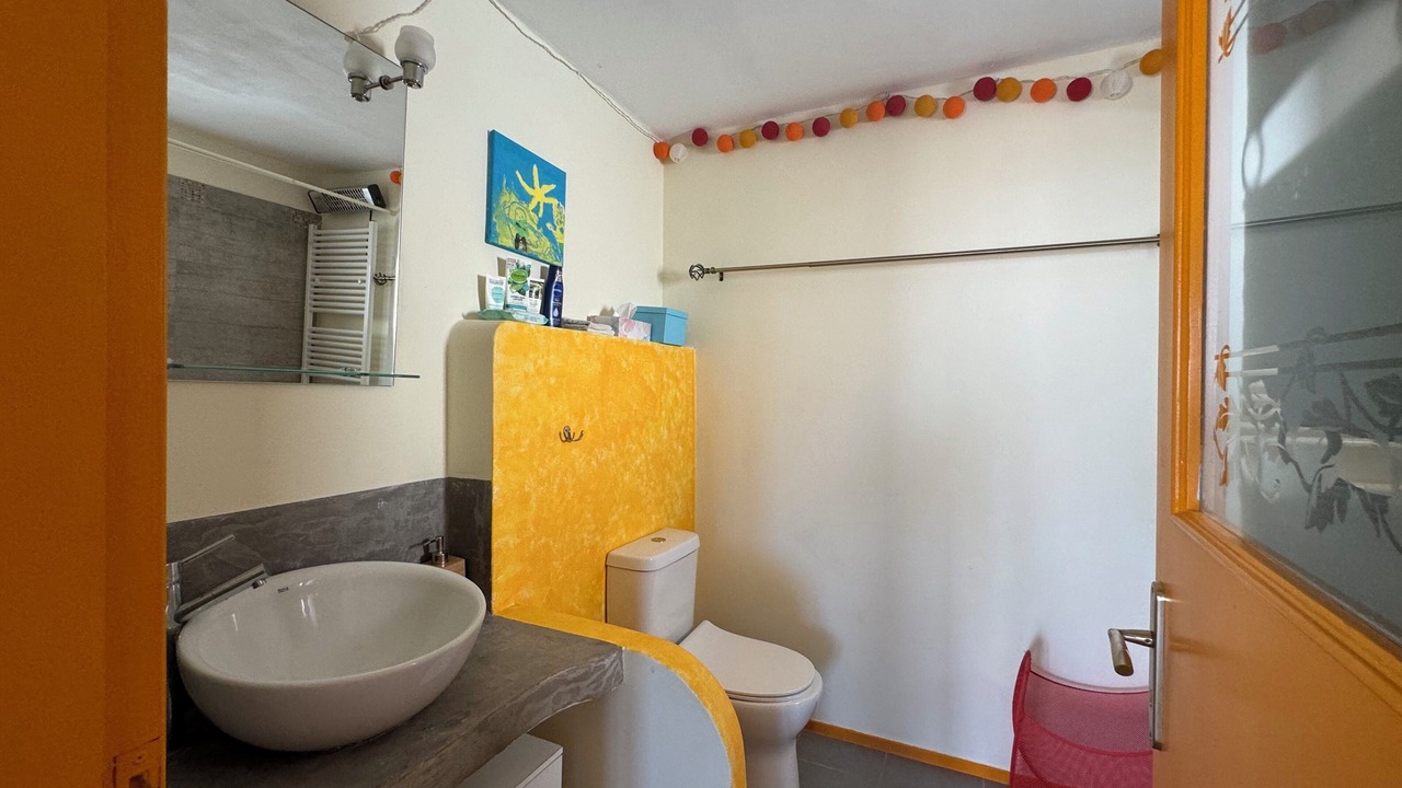 Photo of Bathroom in Neratzia