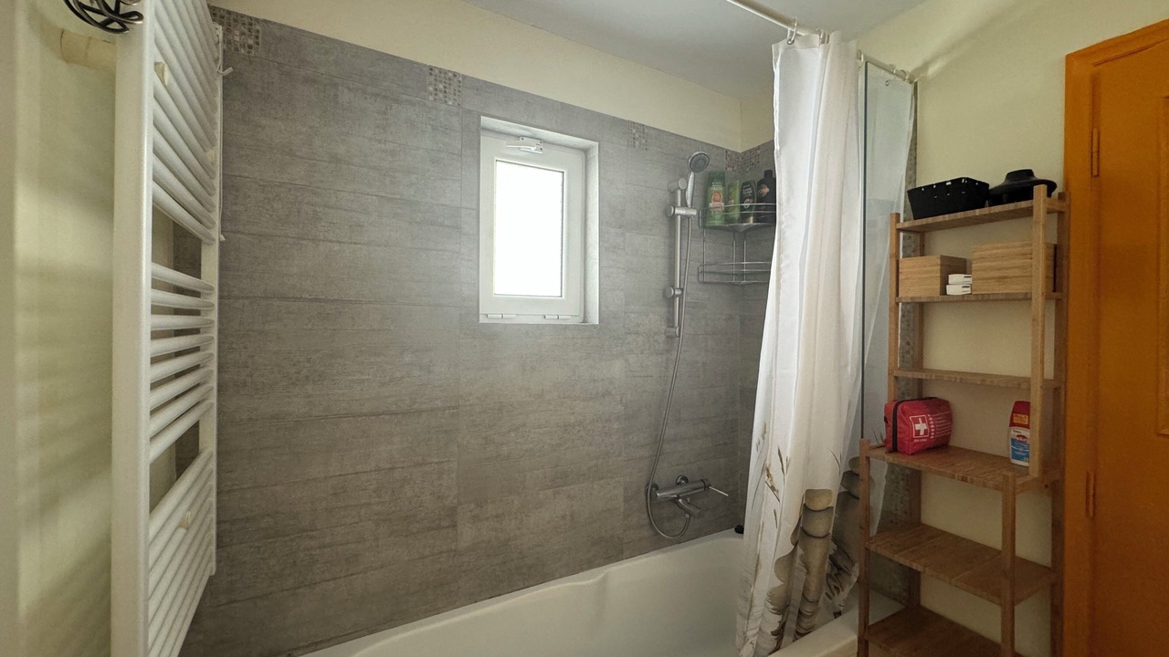 Photo of Bathroom in Neratzia