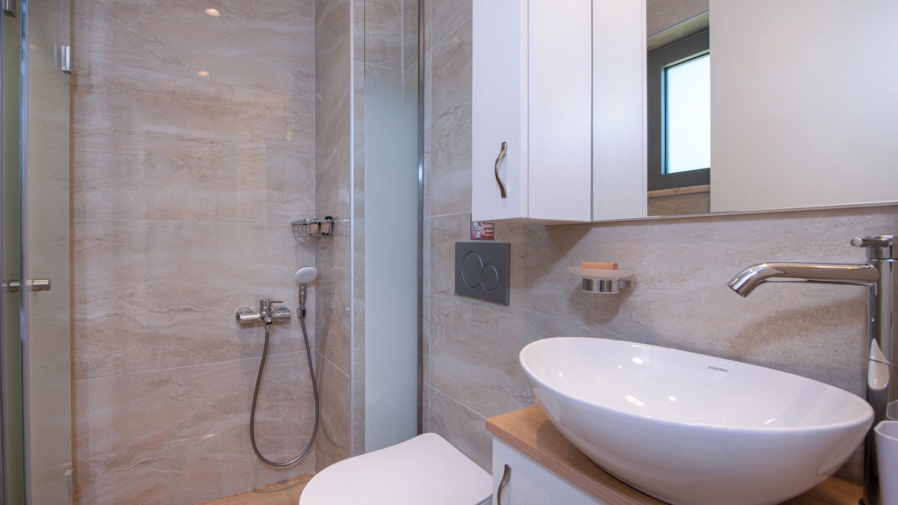 Photo of Bathroom in Platanias Town