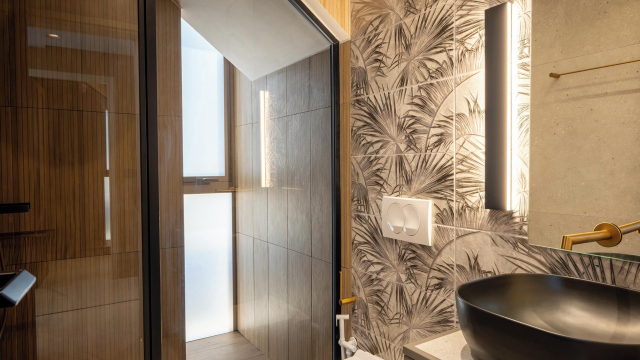 Photo of Bathroom in Adele