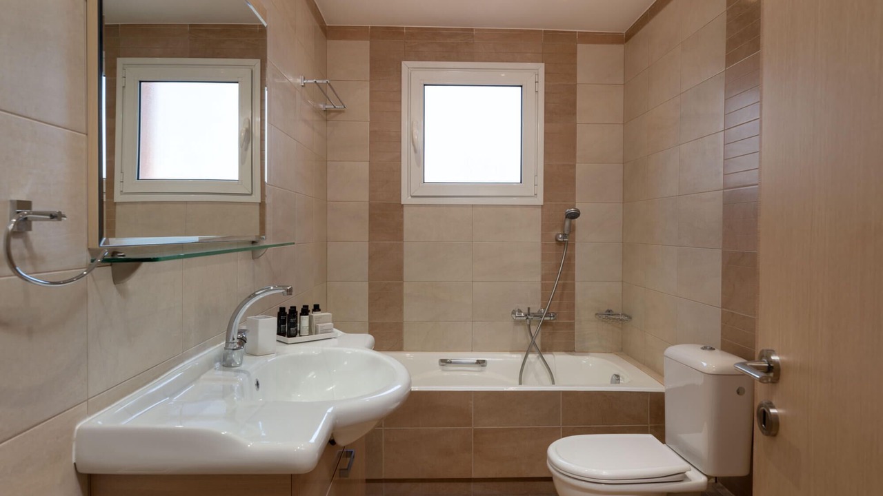Photo of Bathroom in Marousi