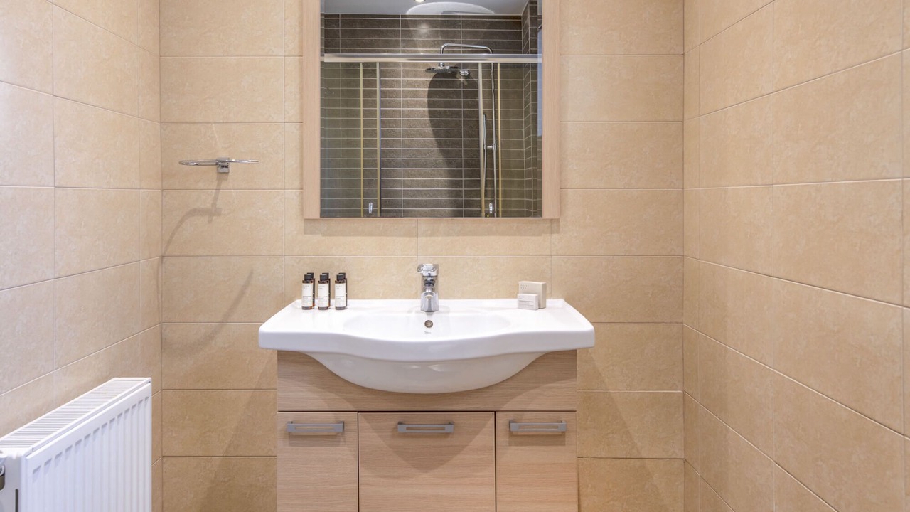 Photo of Bathroom in Marousi