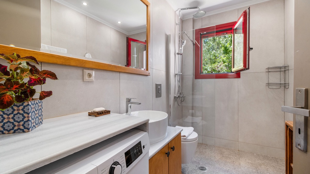 Photo of Bathroom in Katouna