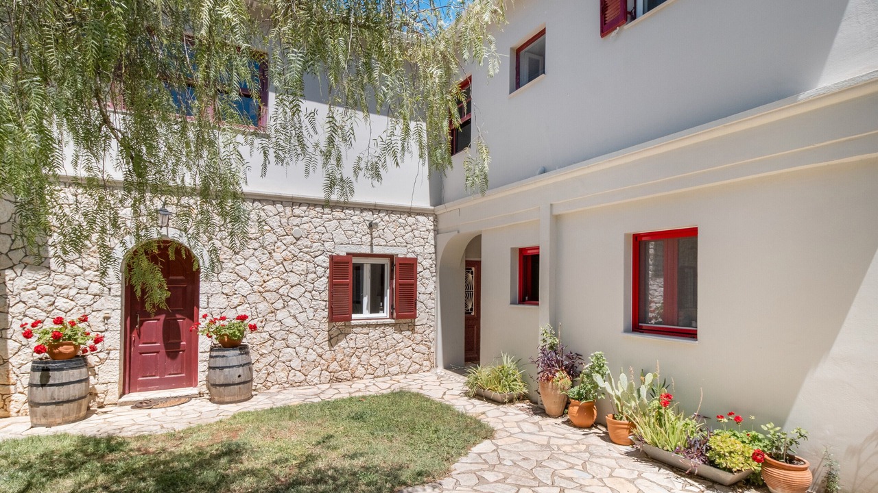 Photo of Outdoor in Katouna