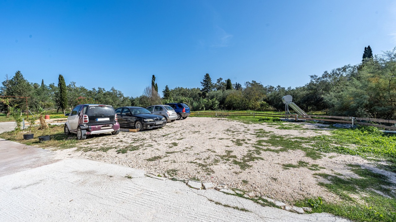 Photo of Outdoor in Molos