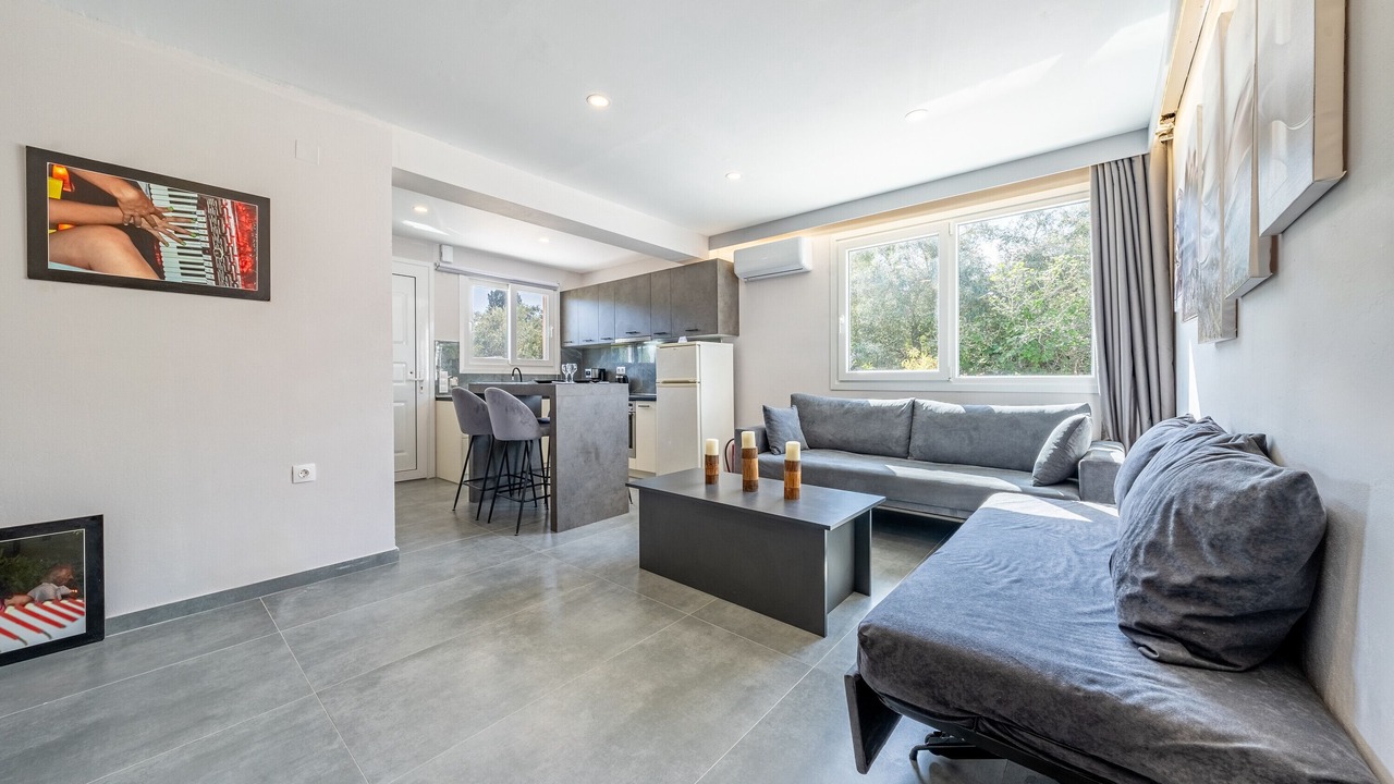 Photo of Livingroom in Molos