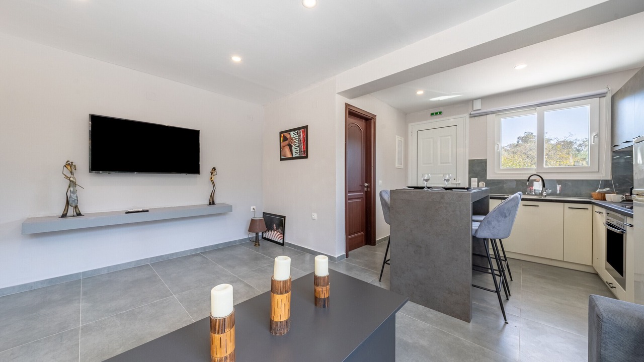 Photo of Livingroom in Molos